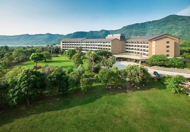 2026台東住宿首選！鹿鳴溫泉酒店限時優惠，3999元起無痛升等鹿豐精緻四人房，平日入住再享一泊二食與在地小旅行