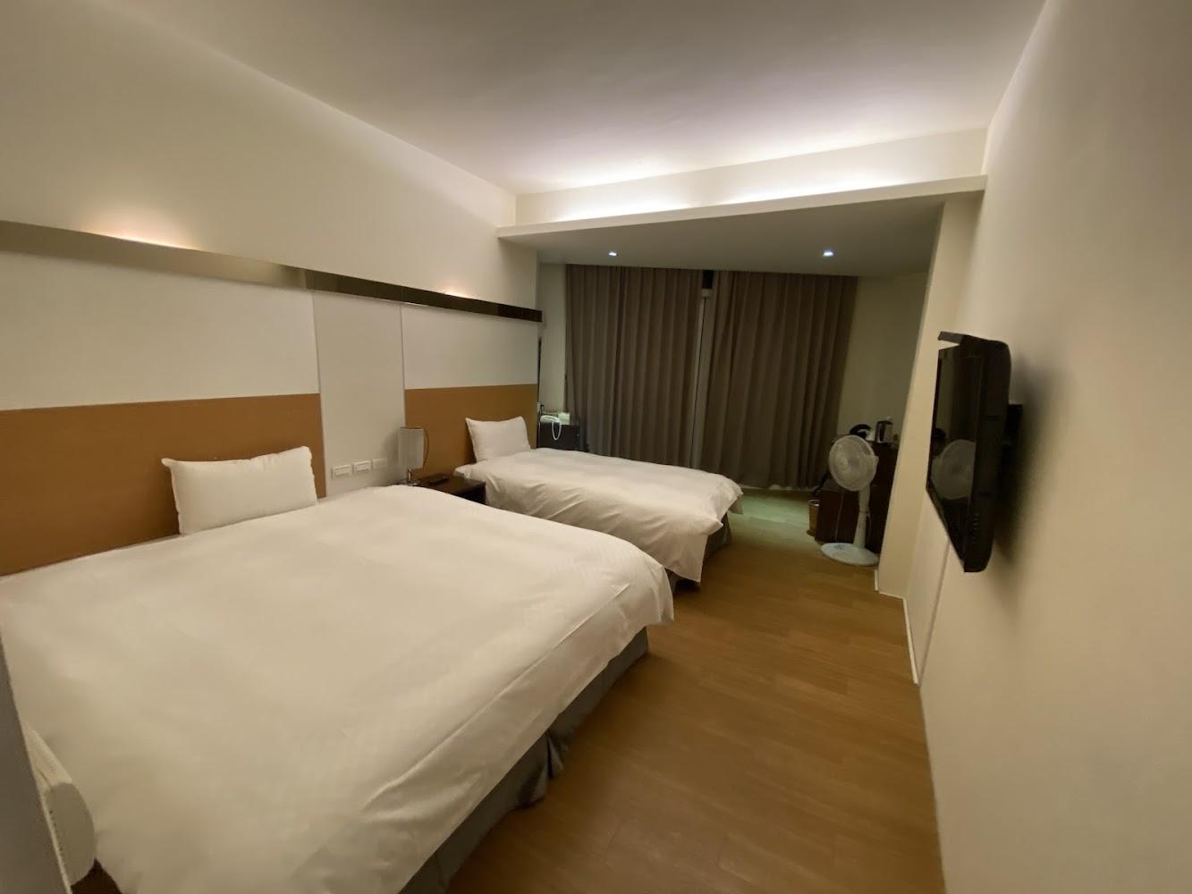 2026台南CP值爆表！烏山頭湖境會館平日$1999 升等兩大床、6歲以下免費吃住