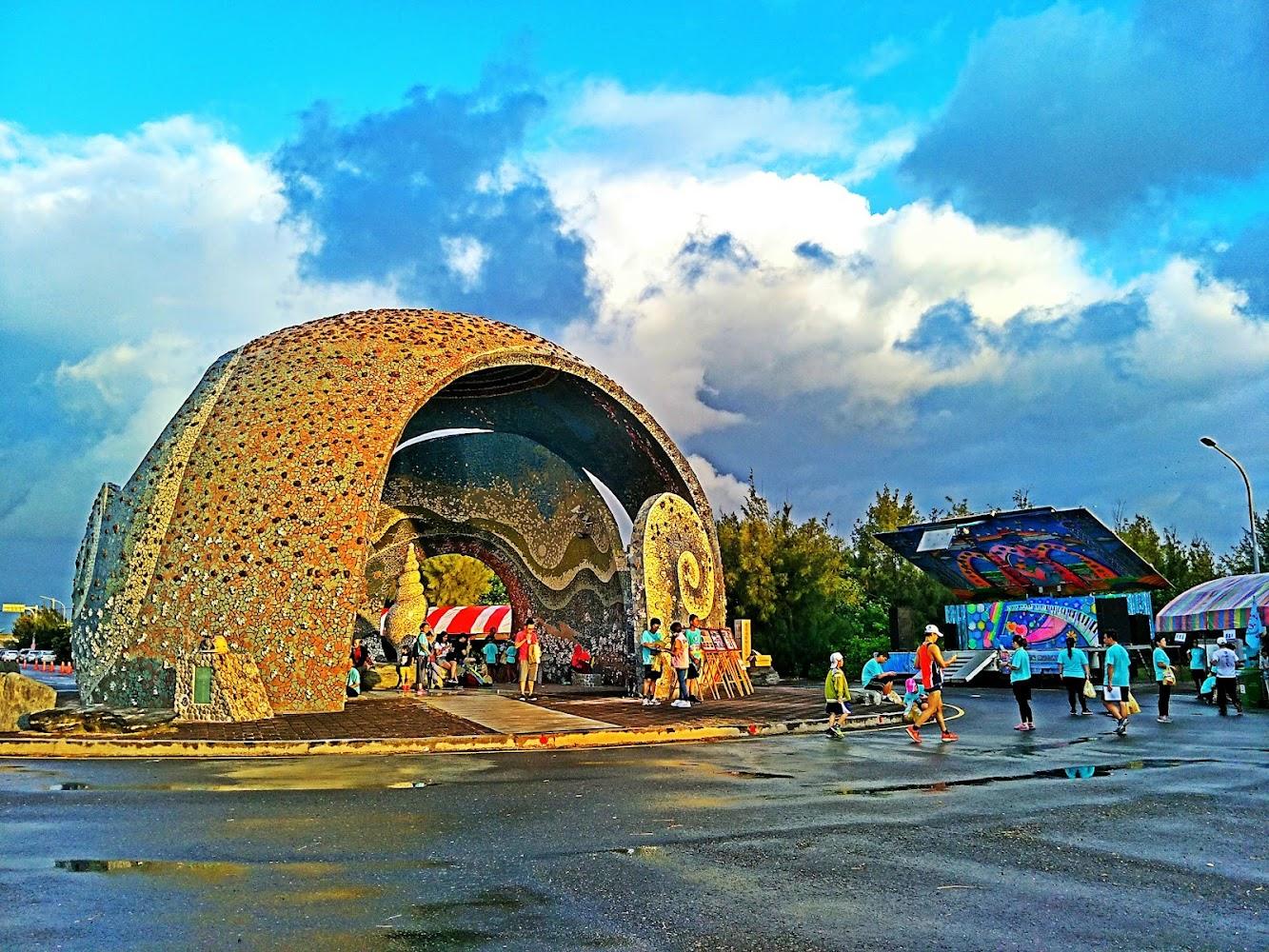 海岸海鮮餐廳｜探索西濱景點：台西海園海螺圓環的必玩攻略