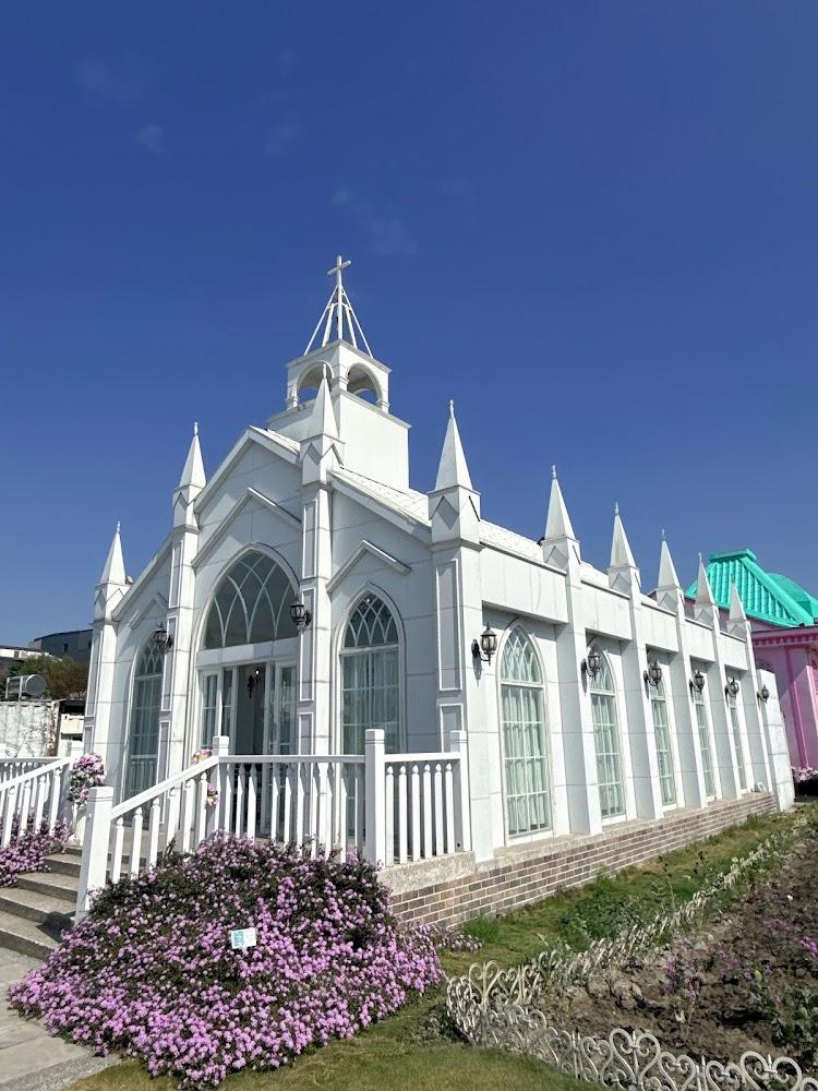 2026彰化員林親子一日遊懶人包：琉璃仙境夢幻教堂、百果山溜滑梯與藤山步道，吃喝玩樂全打包