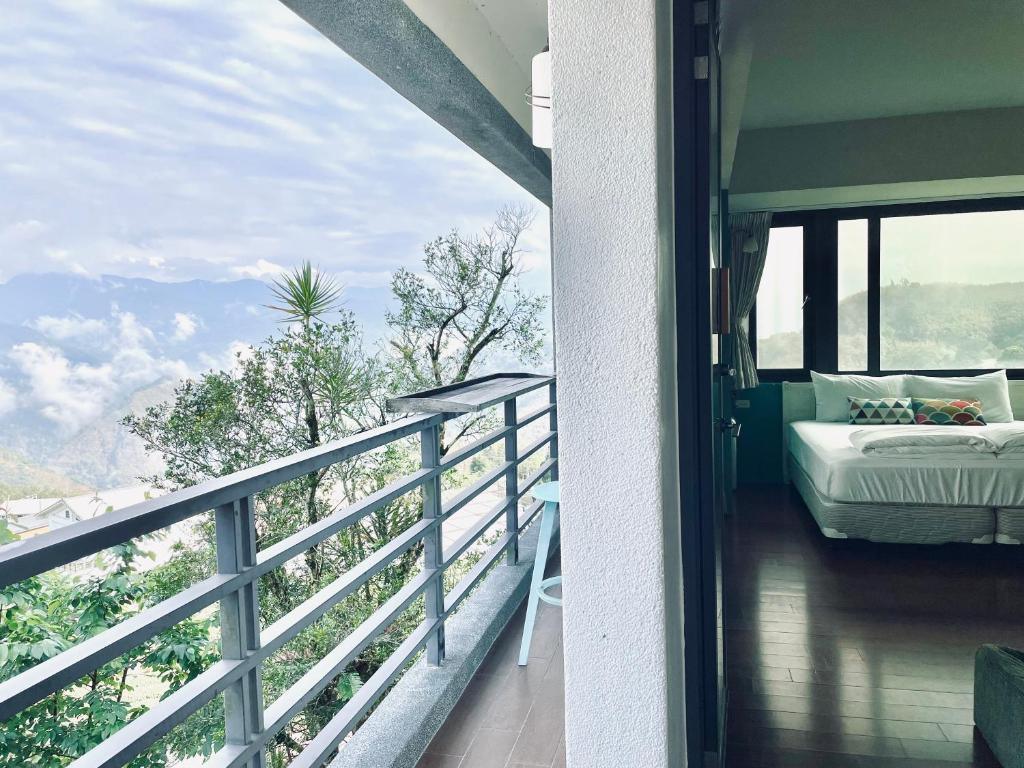 在阿里山民宿推薦裡挑一間住下，讓雲海與星空陪你過夜