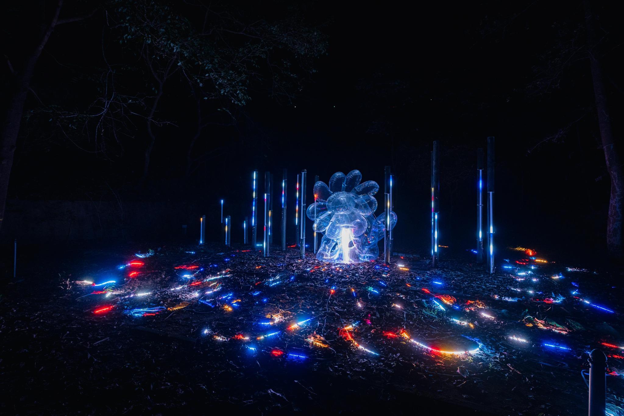 傍晚走進台南龍崎虎形山公園,在望龍吊橋上等空山祭燈光慢慢亮起