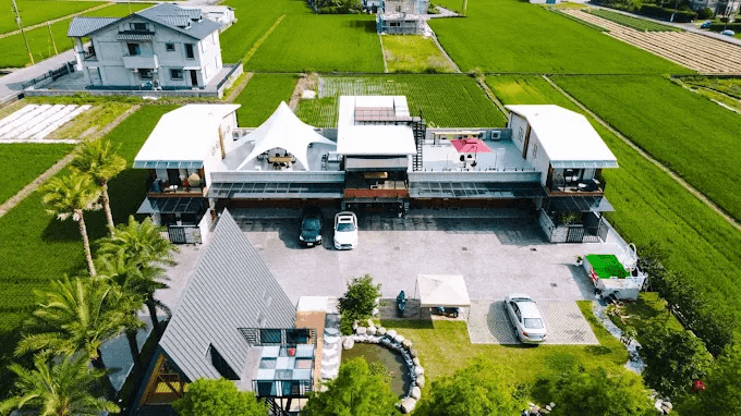 沿著山路走進雲霧深處，整理太平山住宿選擇，找一晚真正貼近森林的落腳點