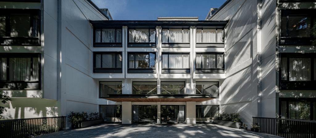 當雲霧在杉林間流動，選擇入住溪頭福華渡假飯店，展開一段只屬於南投山林的慢節奏假期