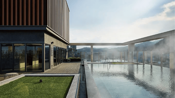 頂樓的無邊際溫泉泳池，是晶泉丰旅標誌性的景觀設施