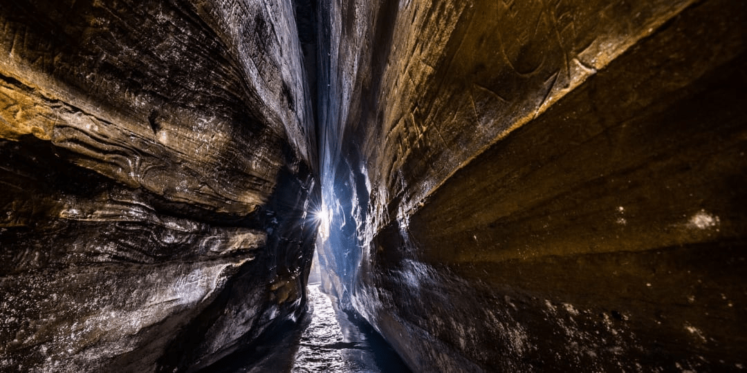 把一整天留給基隆望幽谷與港邊傍晚的光慢慢走也能看見海與城市的距離
