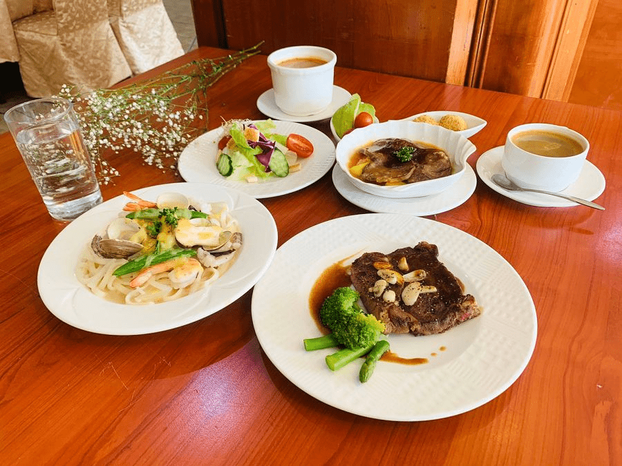 在新竹關西放慢腳步，住進萊馥健康休閒渡假村，讓親子旅行回到自然的節奏裡