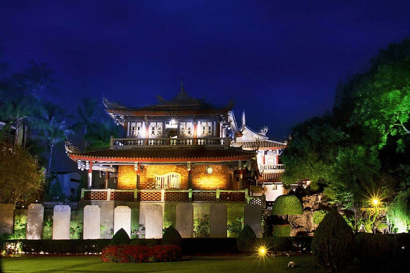 走進赤崁樓，在臺南的時間縫隙，從城牆遺跡到日常散步路線的文化旅程