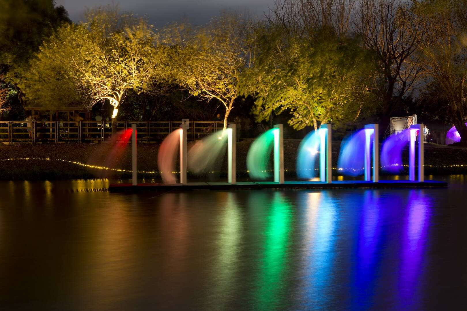 從鹽水蜂炮的震撼，到月津港水岸的靜謐倒影，看見剛柔並濟的古鎮氣質