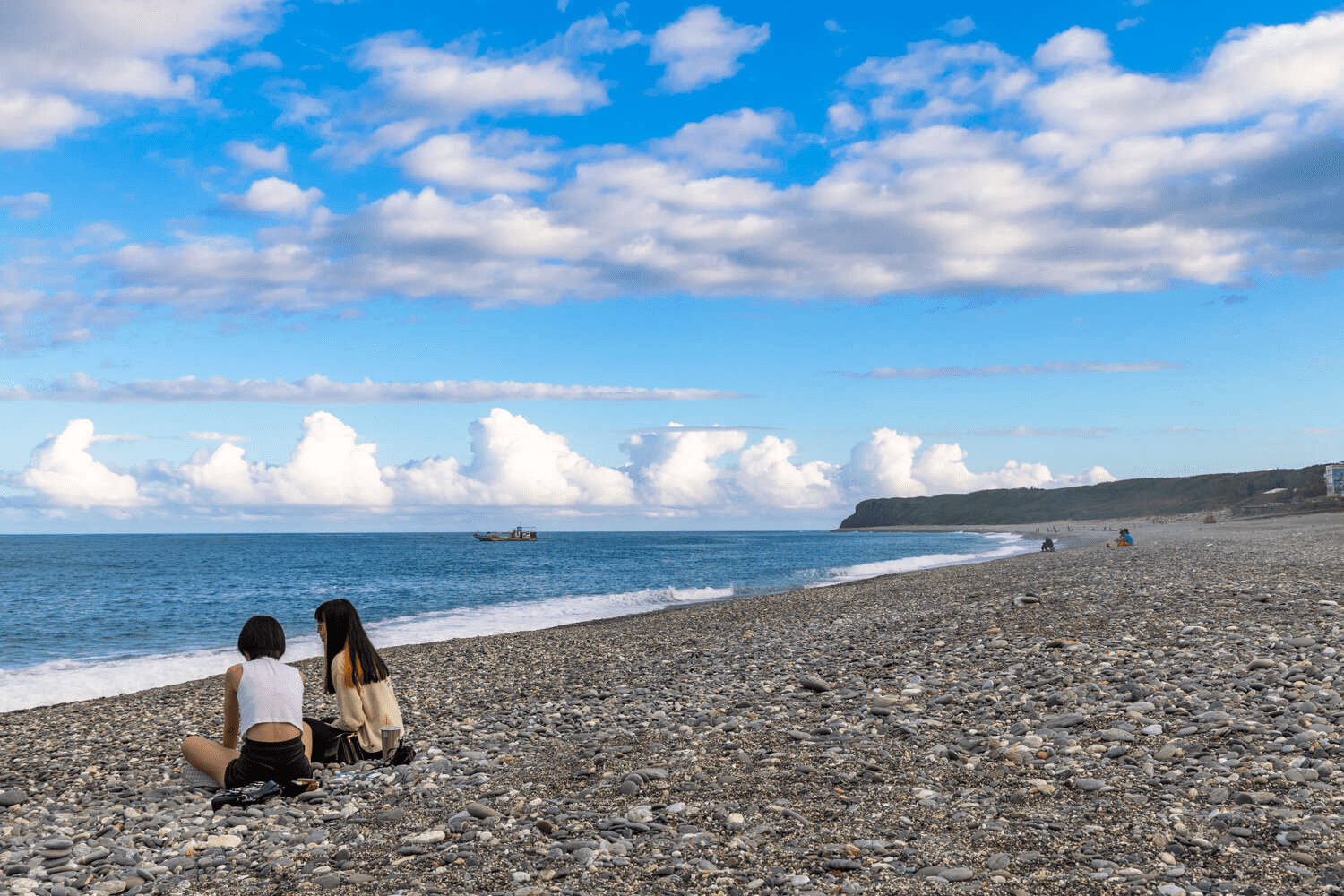 七星潭礫石海岸的日出與海浪低語