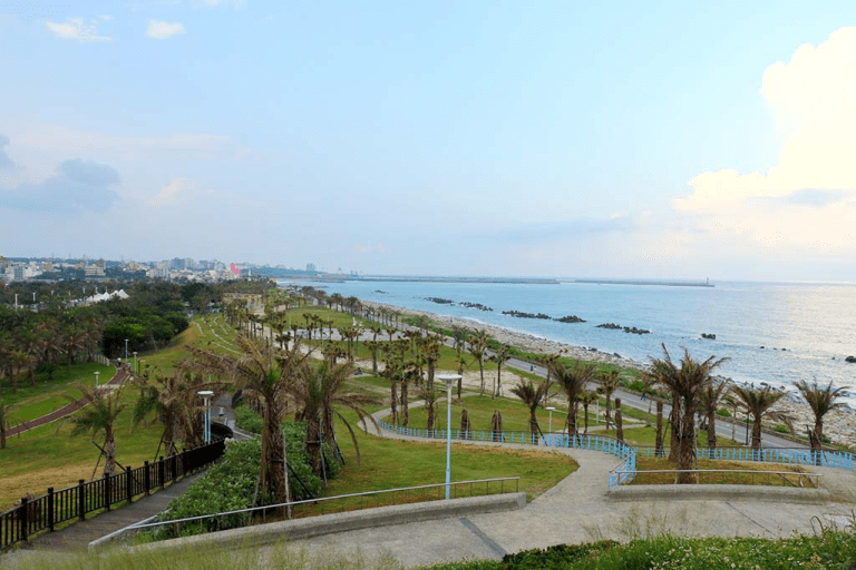 在太平洋第一道晨光裡醒來,遇見花蓮七星潭礫石海岸的日出與海浪低語