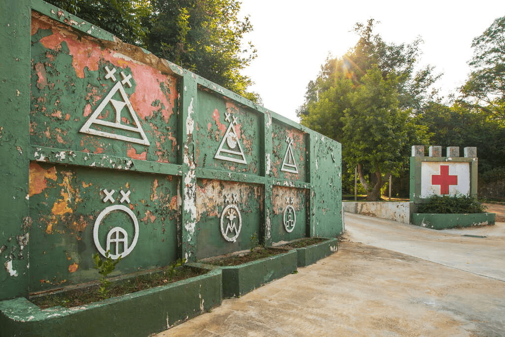 烈嶼軍營轉身成體驗場域，在后麟模擬射擊館感受科技與歷史交錯的時刻