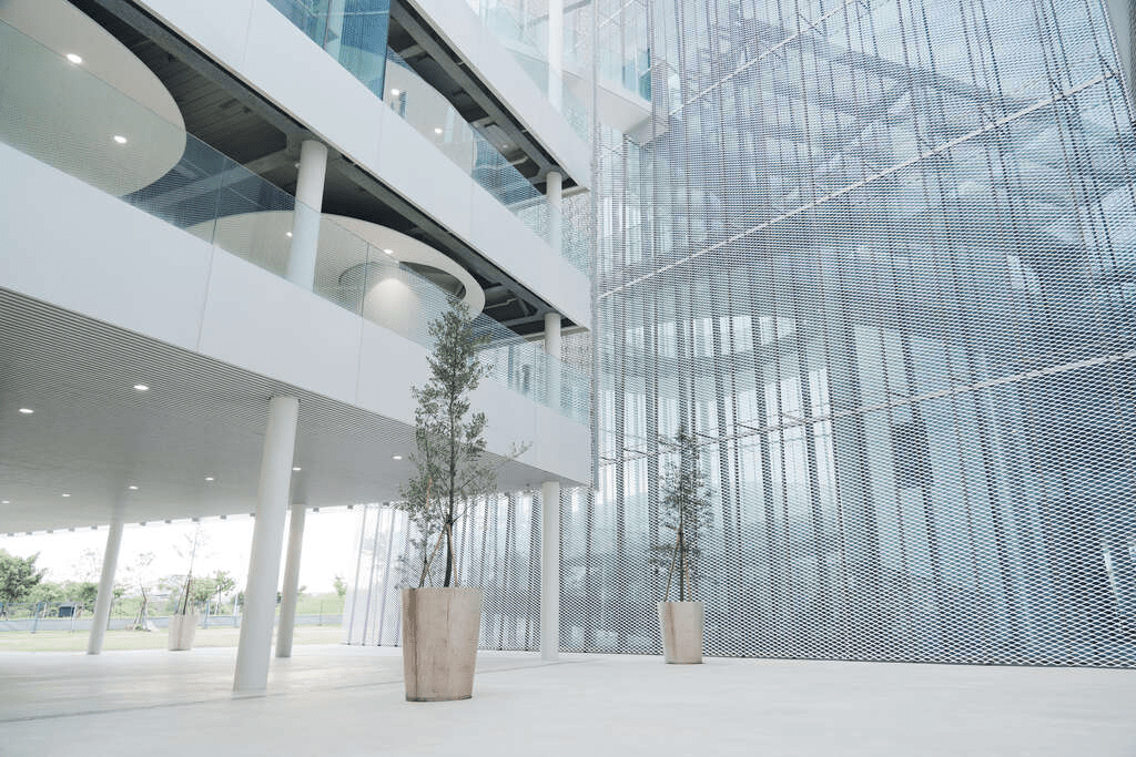 走進水湳中央公園的深處，台中綠美圖把光影與書頁編織成一座城市詩篇