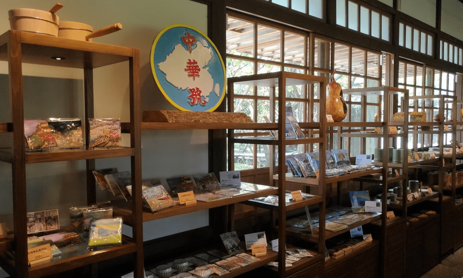 羅東林業文化園區散步旅行，走在貯木池與日式木屋交織的宜蘭森林風景