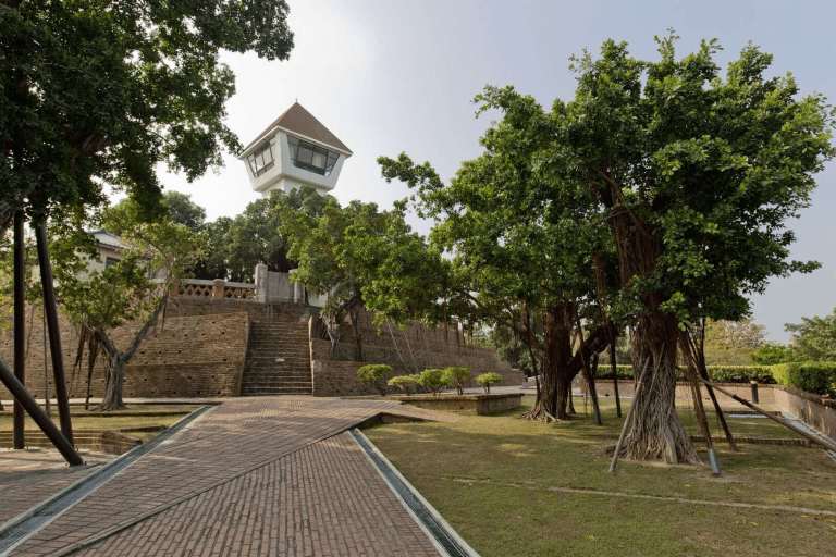 漫步台南安平古堡，在熱蘭遮城遺跡與海港間感受大航海時代的歷史餘韻