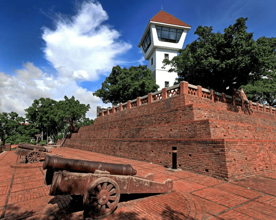 漫步台南安平古堡,在熱蘭遮城遺跡與海港間感受大航海時代的歷史餘韻
