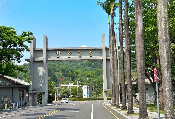 在南投展開一場不趕路的歷史建築巡禮，讓城市記憶自然浮現