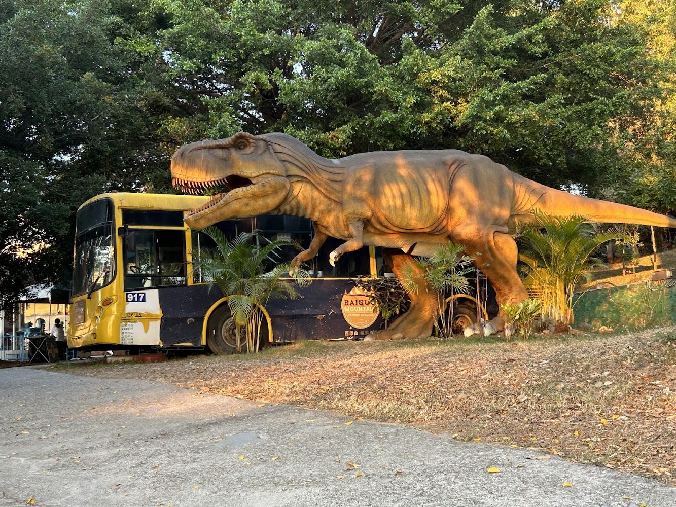 2026彰化員林親子一日遊：琉璃仙境水樂園、百果山溜滑梯與藤山步道景點攻略