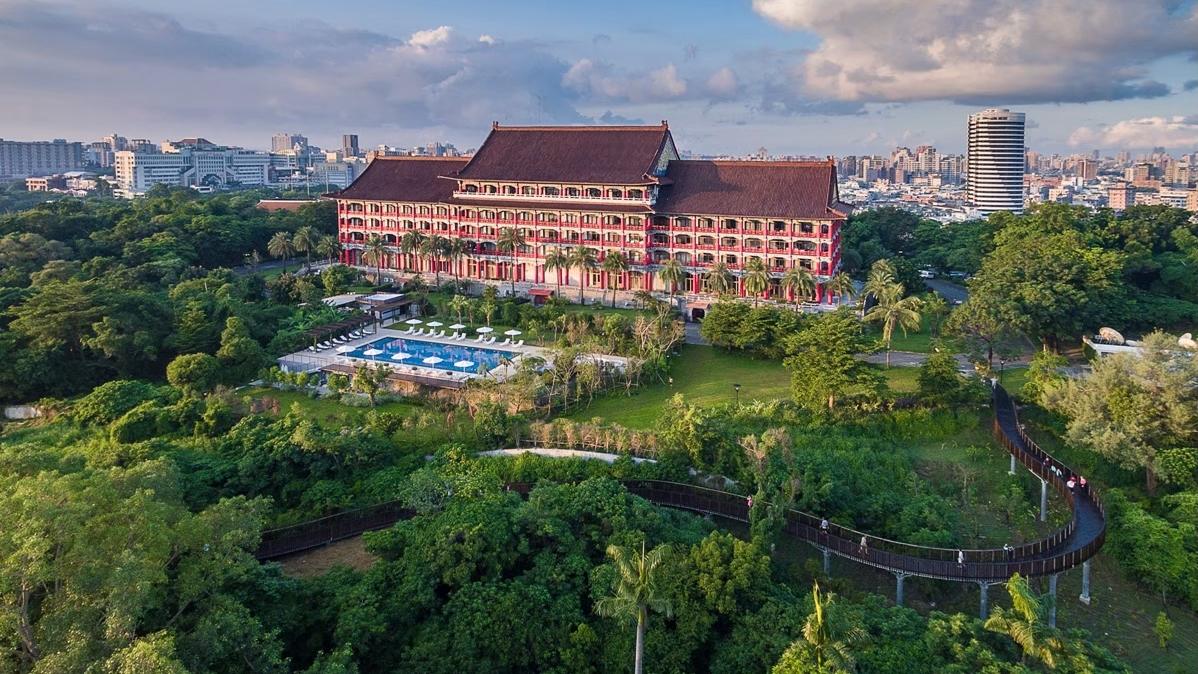 高雄圓山大飯店：2026走進宮殿式建築的慢活旅程，於澄清湖畔探尋歷史風華與都市靜謐