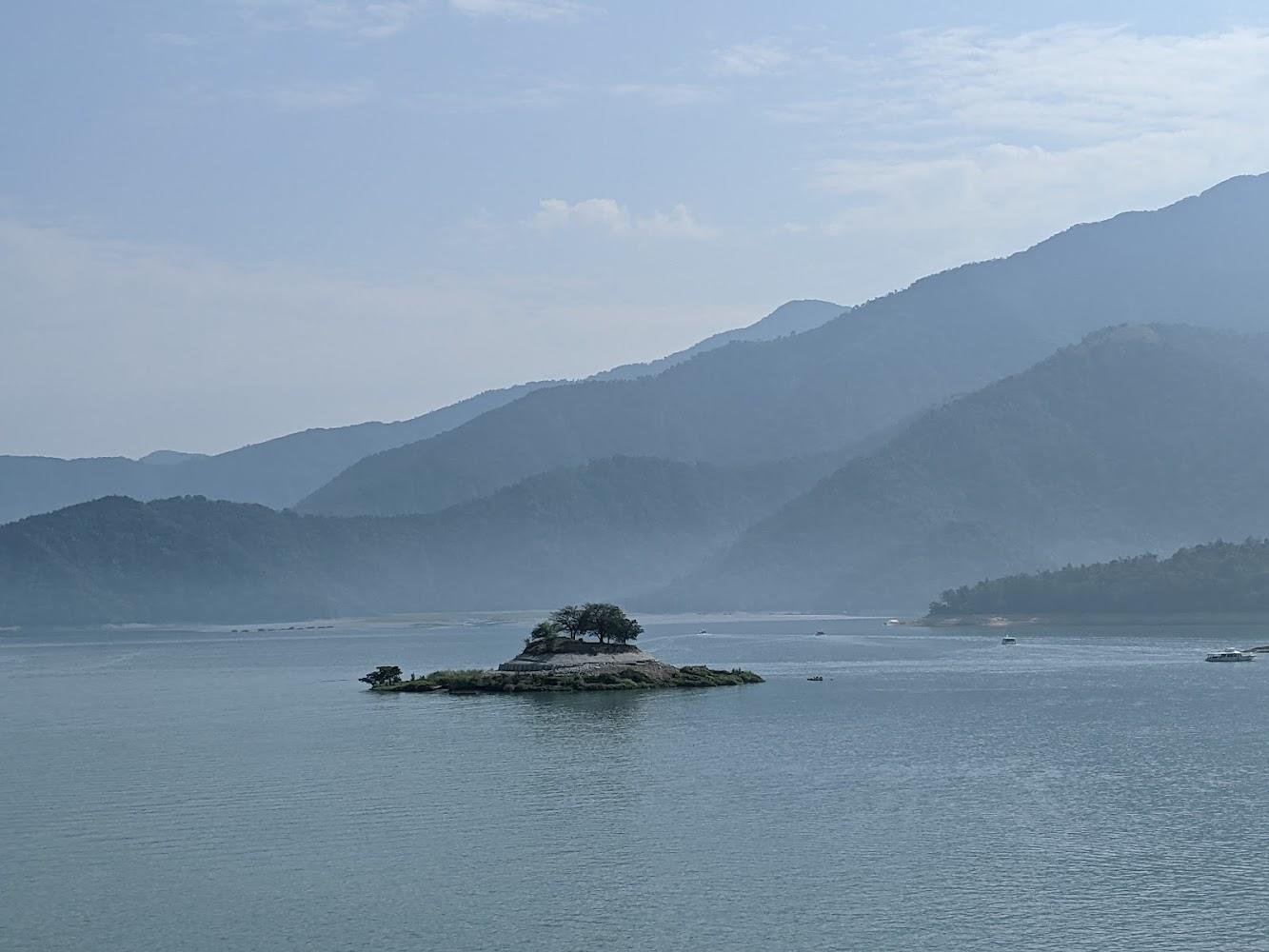 回顧2025南投五大必訪秘境：從合歡山雲海到向山懸臂觀景台的深度旅程