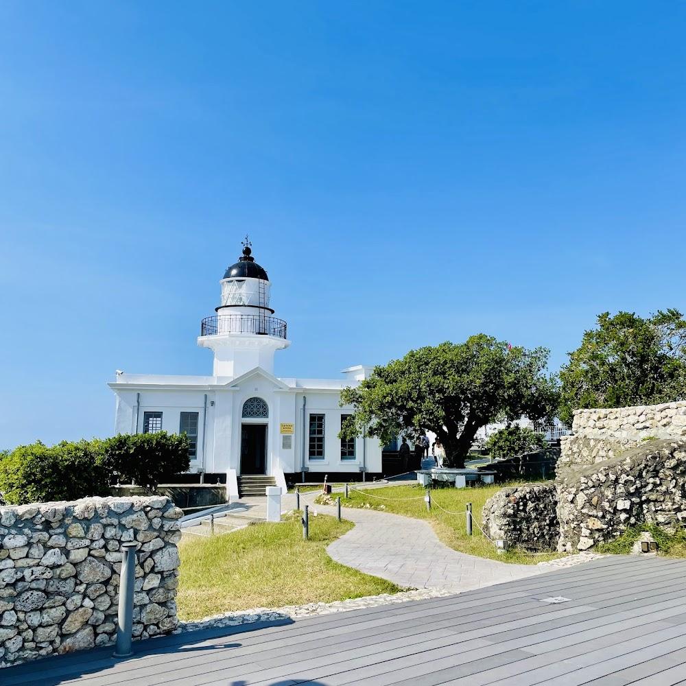 2026 高雄燈塔旅遊全攻略：百年白塔華麗轉身，坐擁絕美夕陽海景與港都夜間浪漫