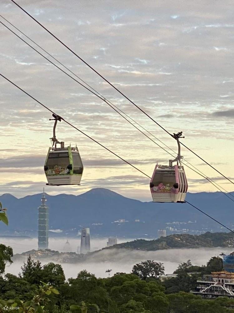 2026 台北旅遊首選：貓空纜車深度指南，從水晶車廂高空探險到山林茶香饗宴