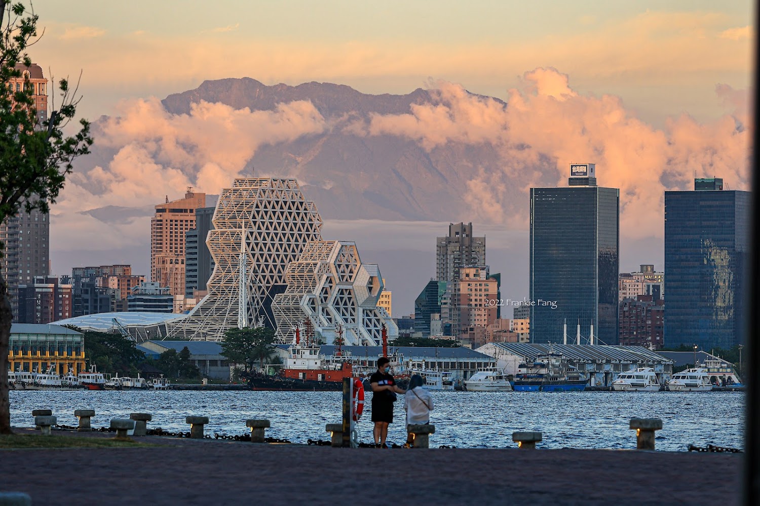 2026高雄旅遊推薦！西子灣夕照、百年領事館與哈瑪星深度遊，盡覽港都山海魅力
