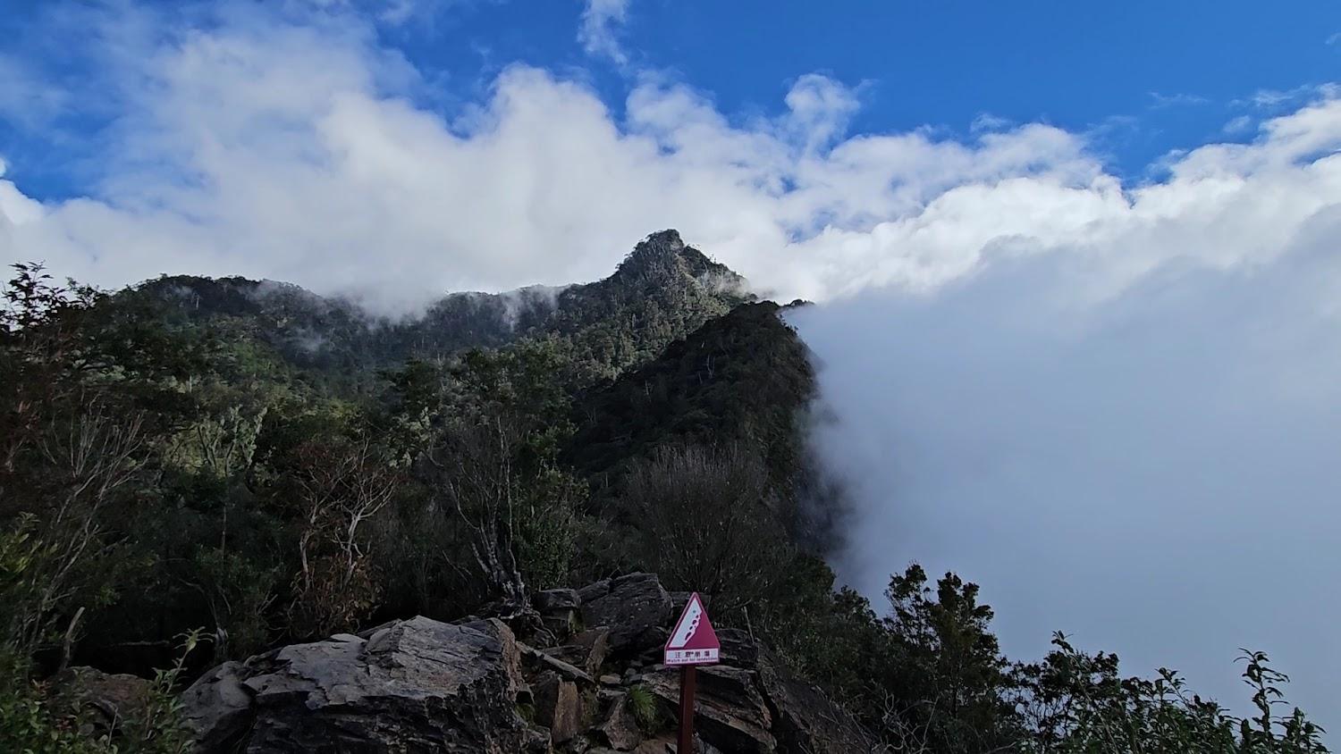 2026 屏東登山懶人包：精選 7 條必訪健行步道，從北大武山雲海到里龍山山海絕景全攻略