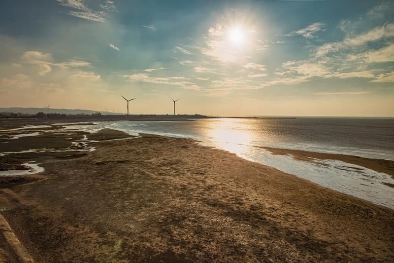 香山濕地與海岸線交織的夕陽餘暉