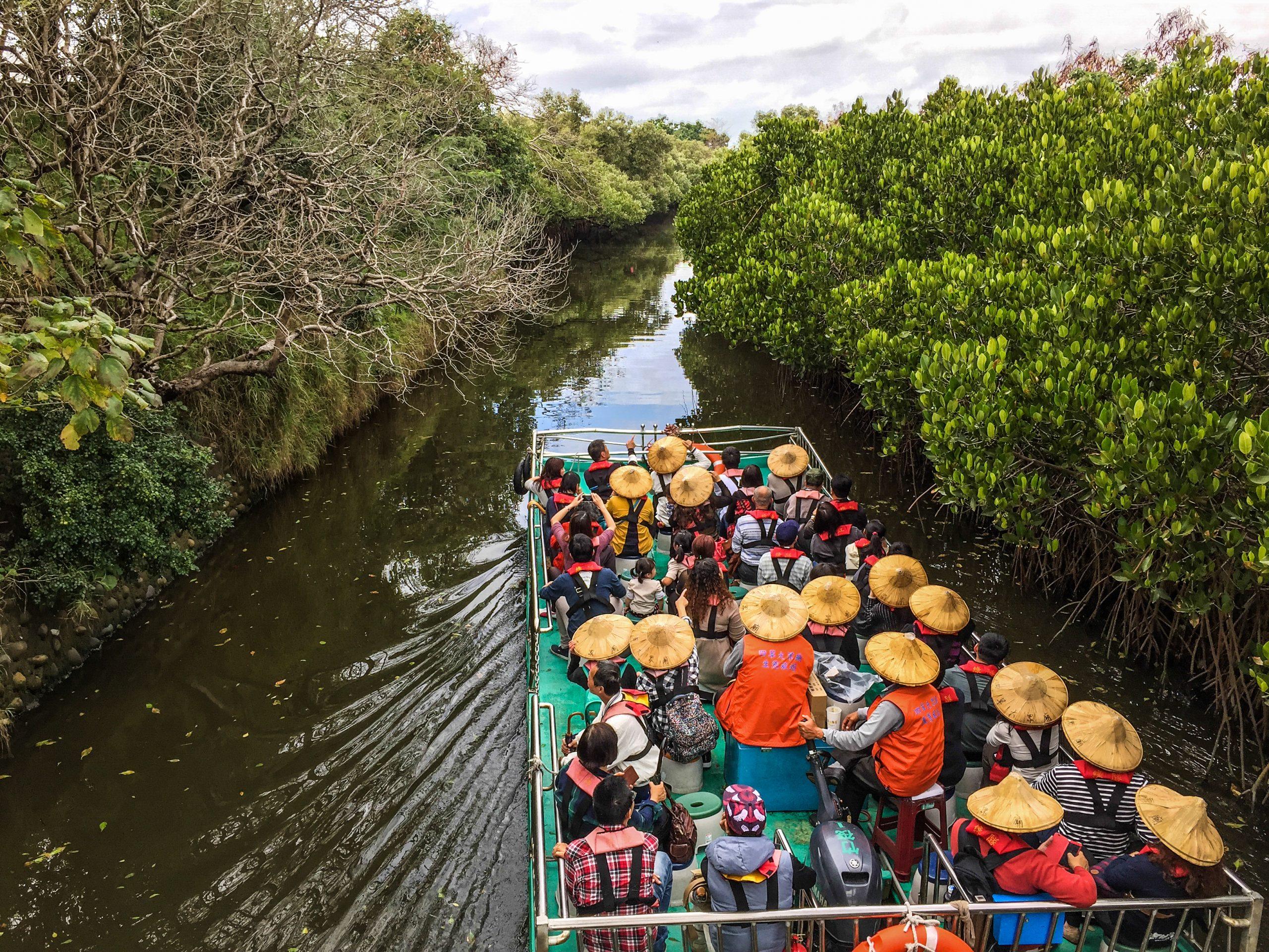 春節走春到台南，在紅樹林水道與湖畔微風裡迎接新年