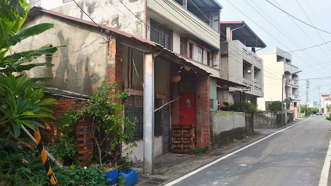 在南投展開一場不趕路的歷史建築巡禮，讓城市記憶自然浮現