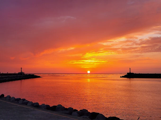 走進台南景點的午後光影，在古蹟與海風之間慢慢旅行