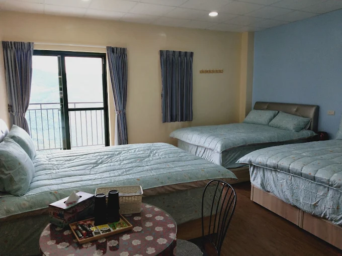 崗好山莊外觀展現現代與山林融合的設計感