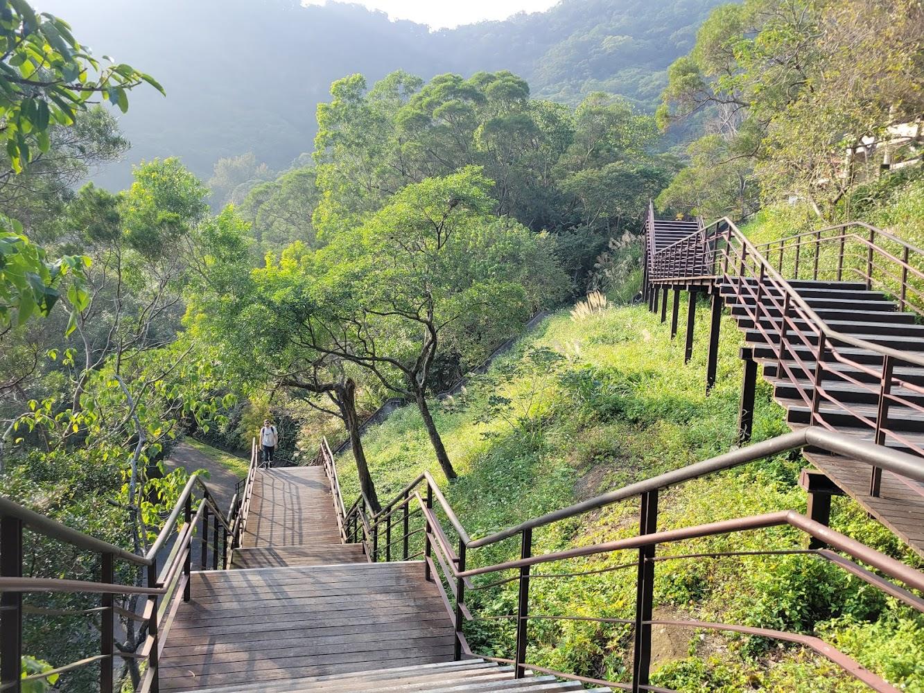 貴子坑露營場地質景觀