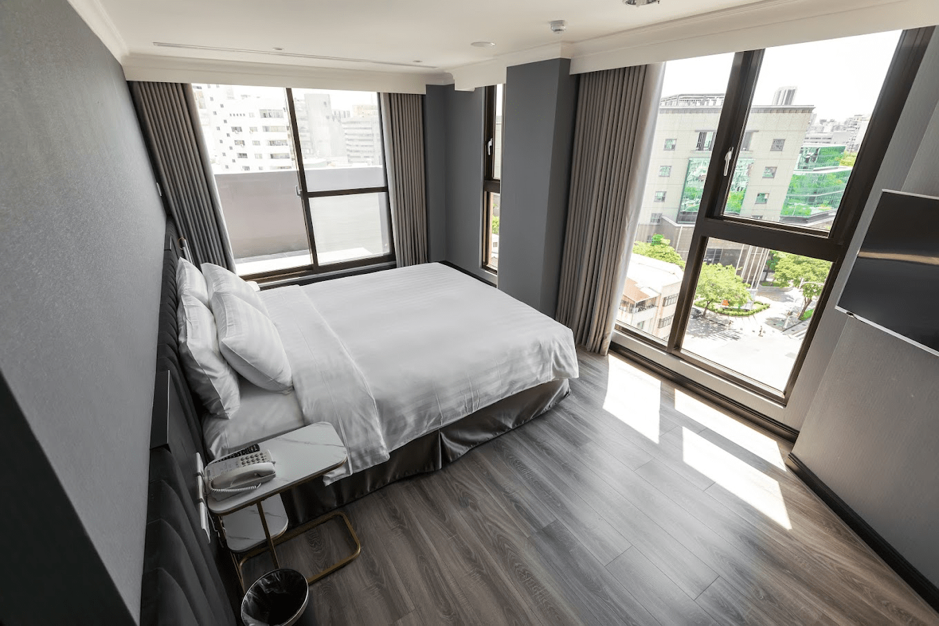 帝后大飯店設計感大廳，結合復古元素與現代線條