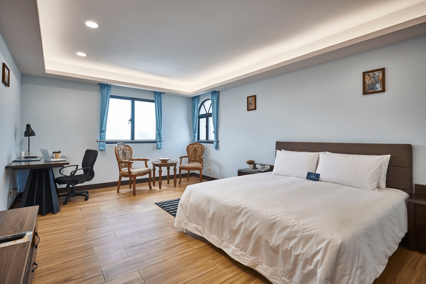 一晚留在高雄仁武，媚力泊旅館用簡單與舒適，讓旅程多點放鬆與生活感