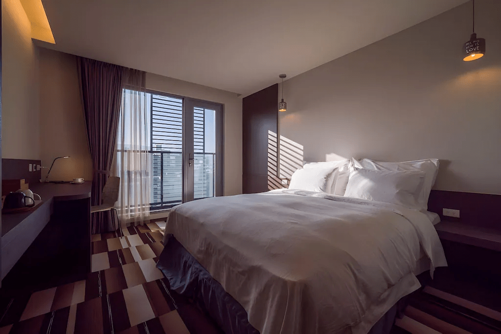 在城市節點找到平衡，碧港良居用最簡單方式，重新感受高雄的生活步調