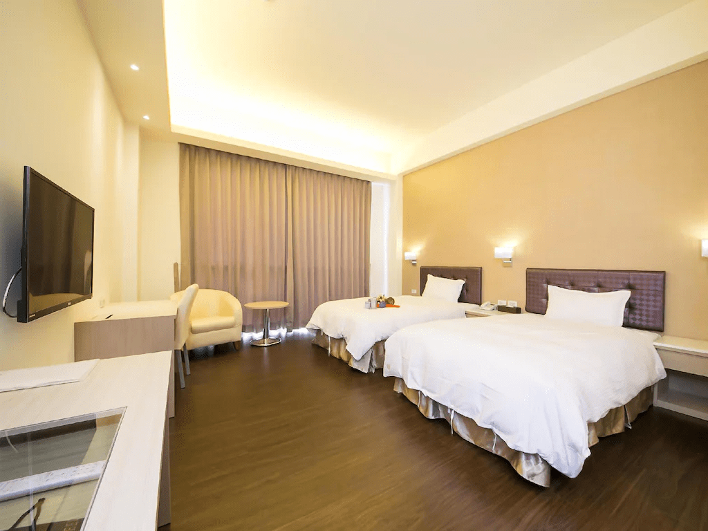 嘉義的溫度在這裡展開，夏禾國際行館讓你在簡單空間裡找到片刻的自在