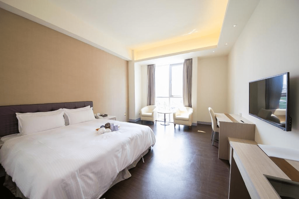 嘉義的溫度在這裡展開，夏禾國際行館讓你在簡單空間裡找到片刻的自在