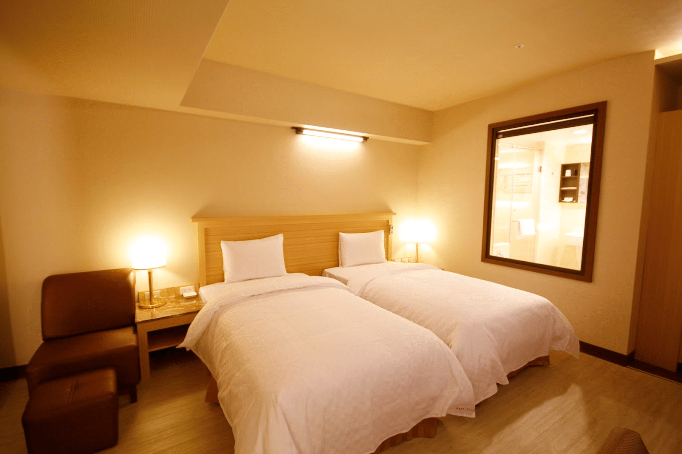 康橋商旅六合夜市七賢館周邊地理位置示意