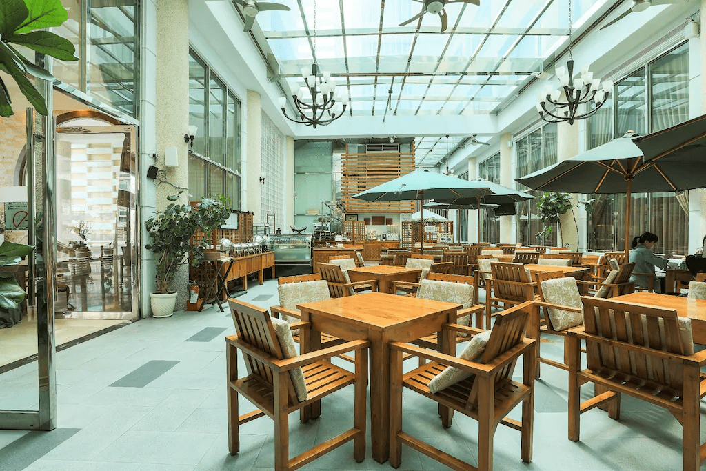 元泰大飯店位於馬公市區核心地帶,周邊生活機能完善