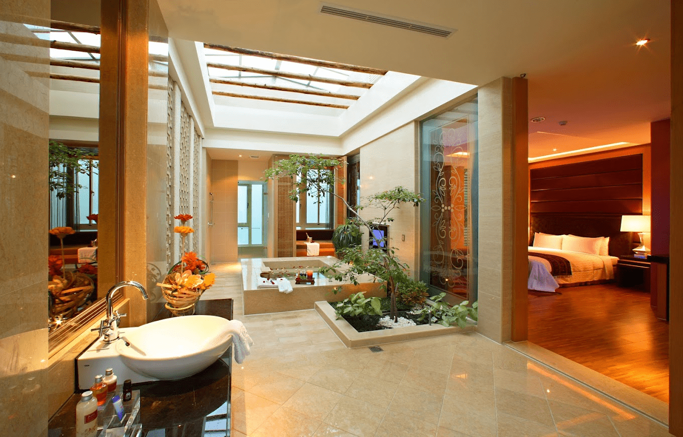 當夜色落在彰化城市,住進彰化桂冠汽車旅館,收藏一段溫柔靜謐的時光