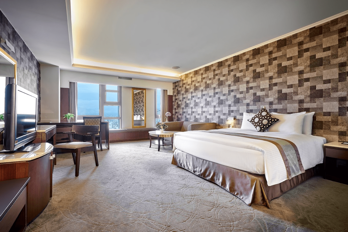 把忙碌留在街道之外，入住中科大飯店，在北屯的日常感受一段安靜時光