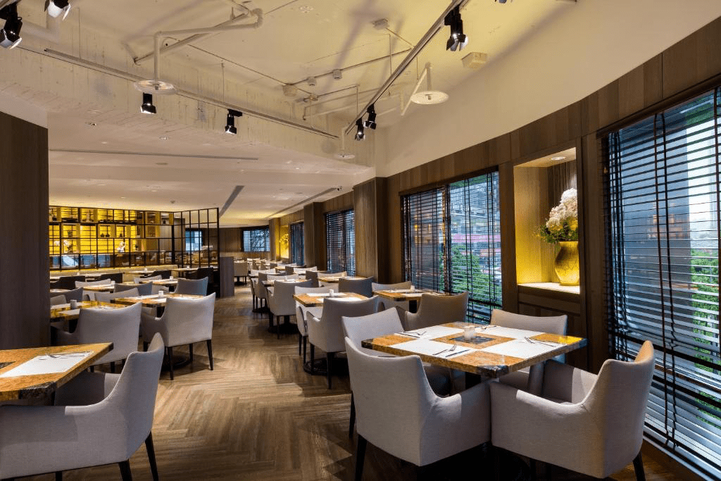 在板橋的街景與光影之中,入住馥都飯店,讓旅行多一層沉靜細膩的記憶