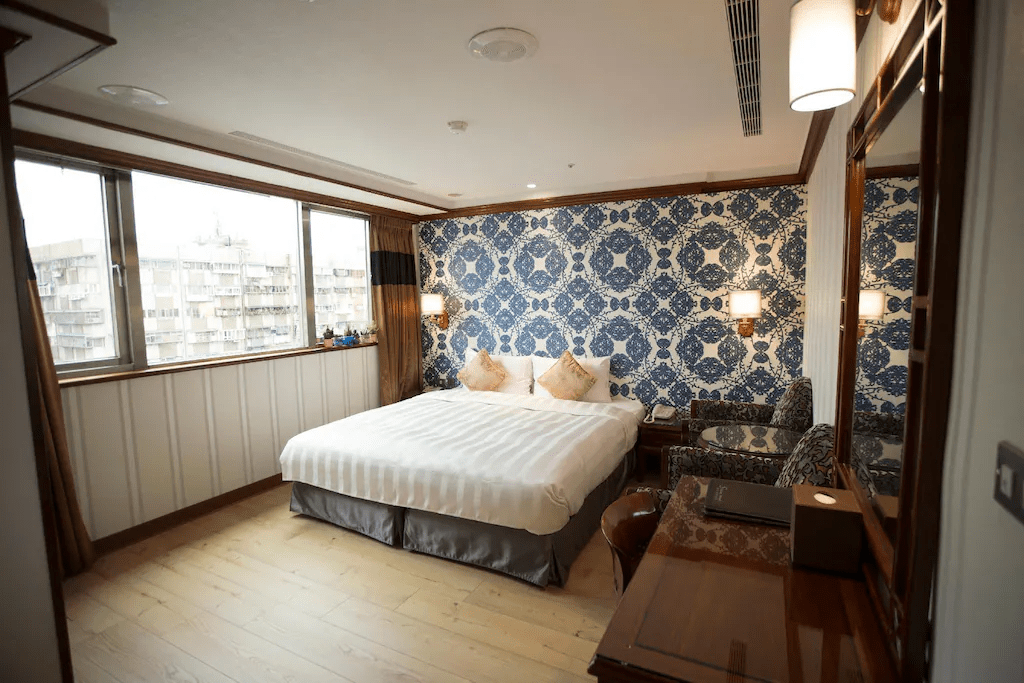 從飯店步行即可探索周邊充滿生活感的街區與美食