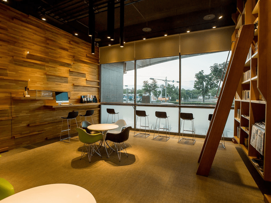 玖屋文旅的簡約溫潤公共空間