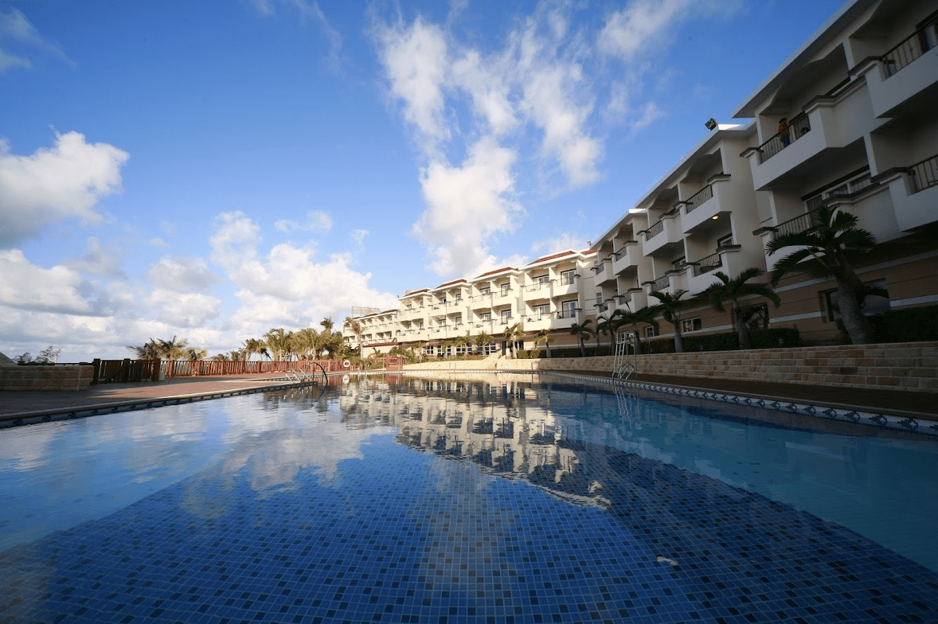 在南國的陽光與海之間，住進墾丁福容大飯店，讓生活慢下來感受每一刻