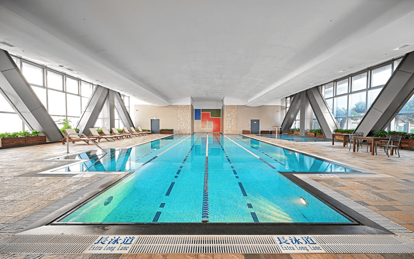 把忙碌留在街道之外，入住裕元花園酒店，在光影與空間中找到安靜時光