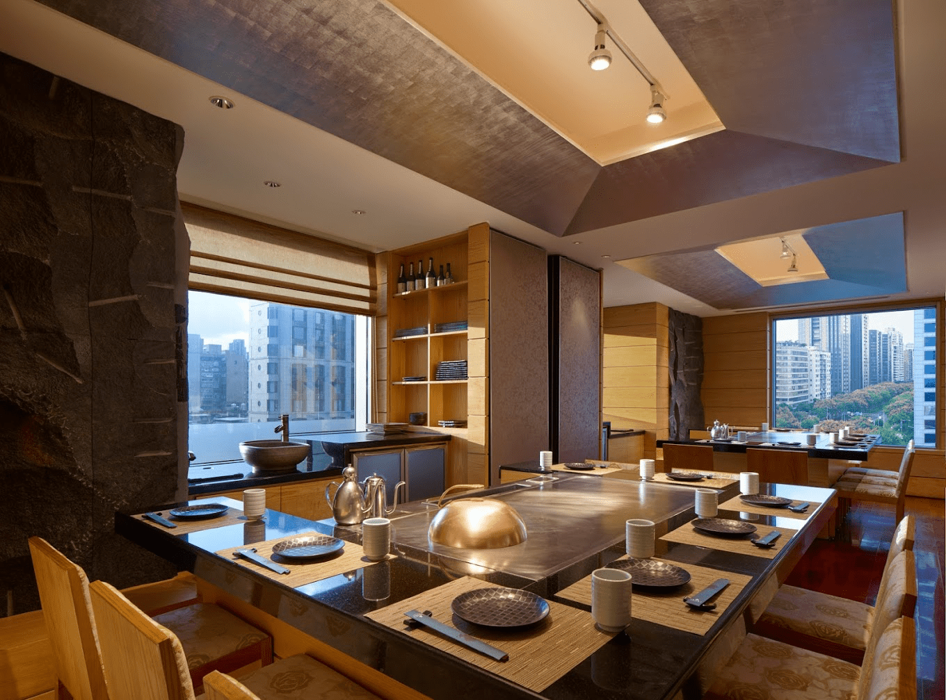 在台北的夜裡住一晚台北遠東香格里拉，讓忙碌慢慢轉為一段深刻的風景