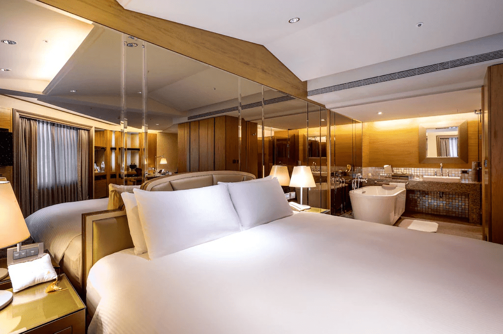 一段不被打擾的台北時光，從亞都麗緻大飯店開始延伸成柔軟深刻的記憶